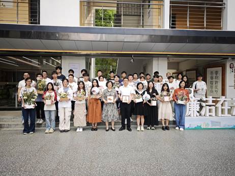 d8f173490f498439f3ab5b5c3c0b6aa